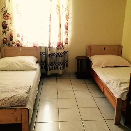 Guest house Sissi Vonyarcvashegy-balaton *